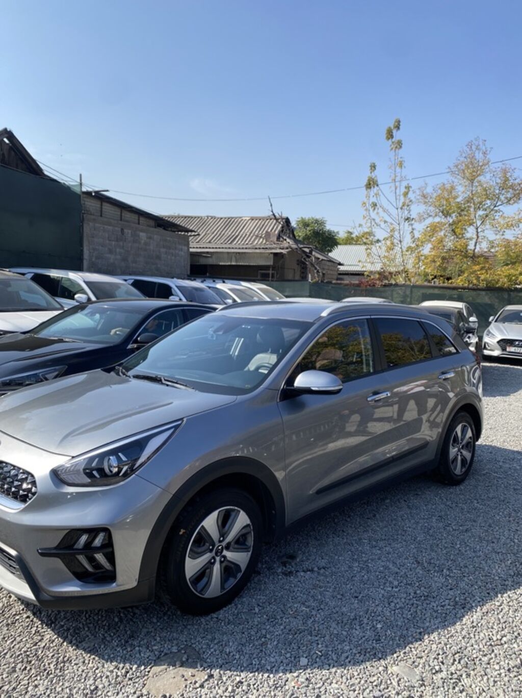 Kia Niro: 2021 г., 1.6 л, Автомат, Гибрид, Кроссовер: фото 3