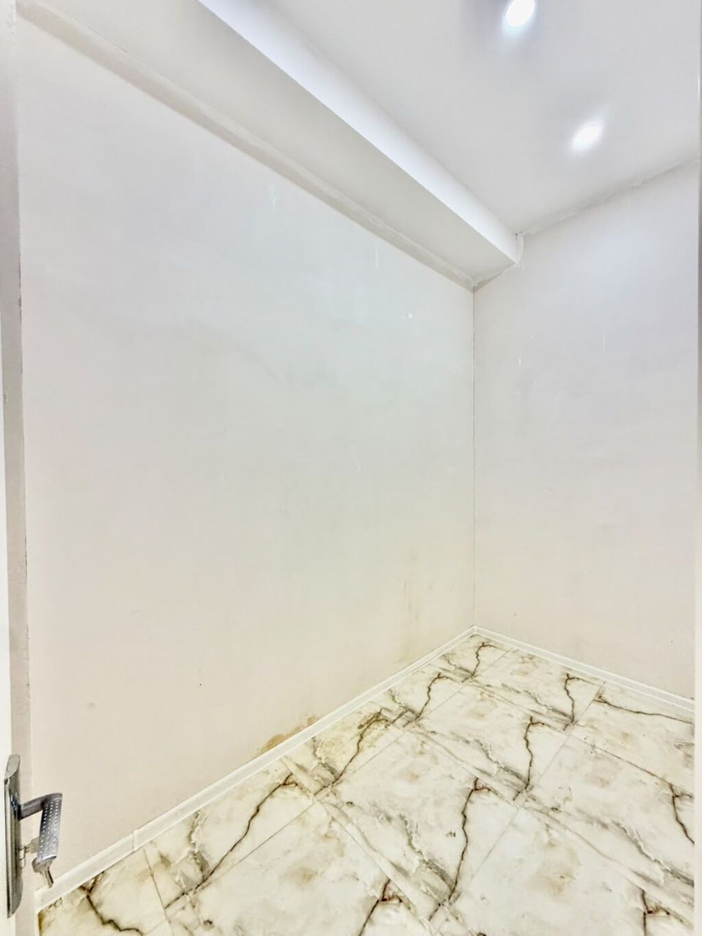 4 otaqlı, Yeni tikili, 149 kv. m