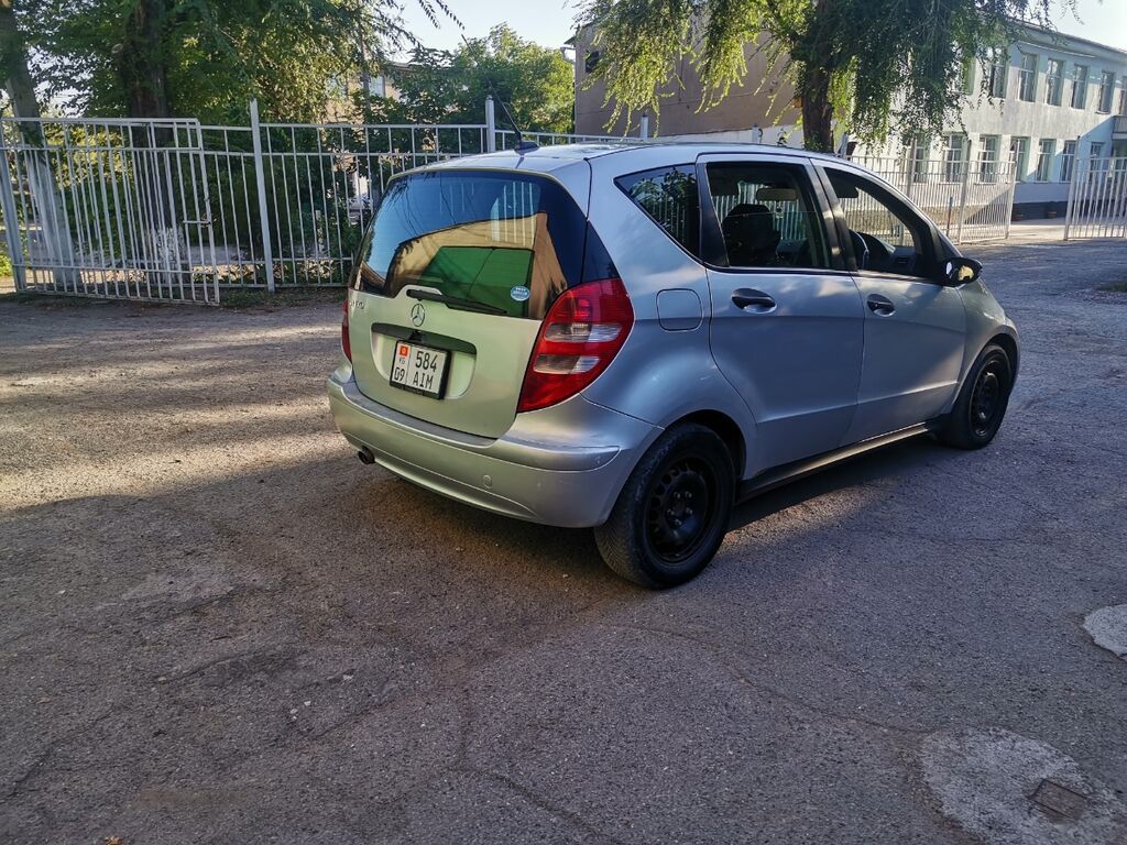Mercedes-Benz A-Class: 2005 г., 1.7 л, Автомат, Бензин, Хэтчбэк: фото 4