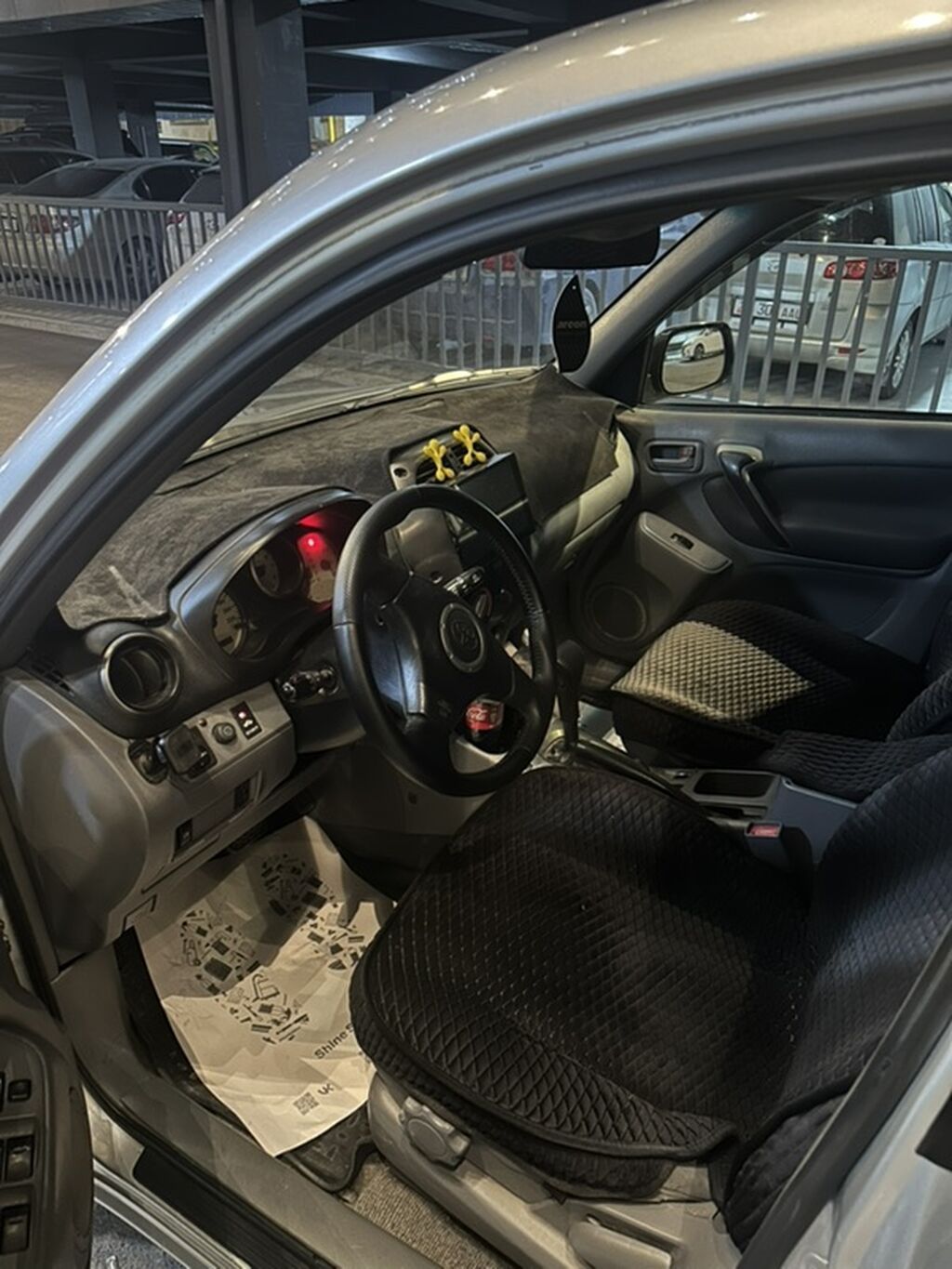 Toyota RAV4: 2003 г., 2 л, Автомат, Бензин, Кроссовер: фото 3