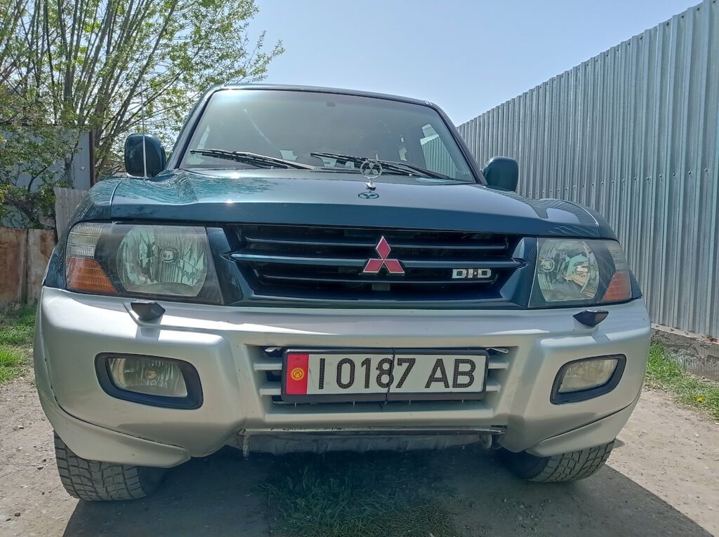Mitsubishi Pajero: 2001 г., 3.2 л, Механика, Дизель, Внедорожник: фото 2