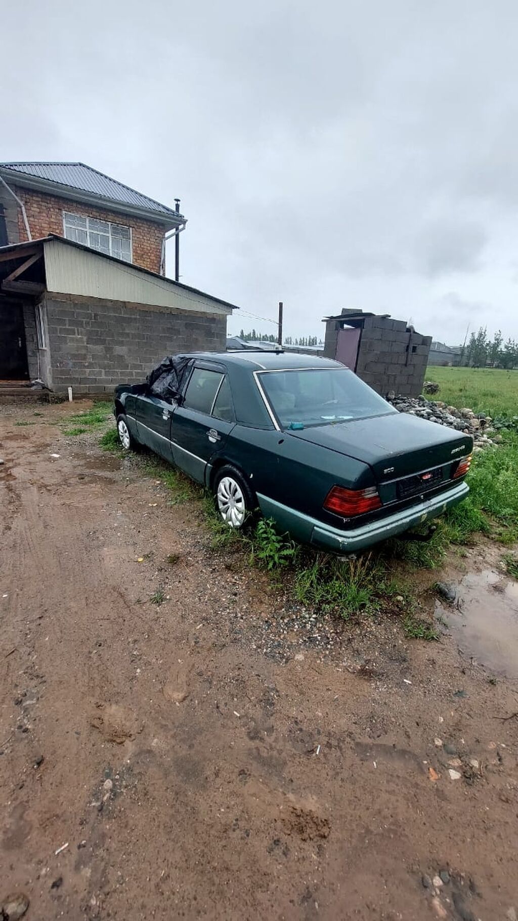 Mercedes-Benz W124: 1990 г., 3 л, Механика, Дизель, Седан: фото 2