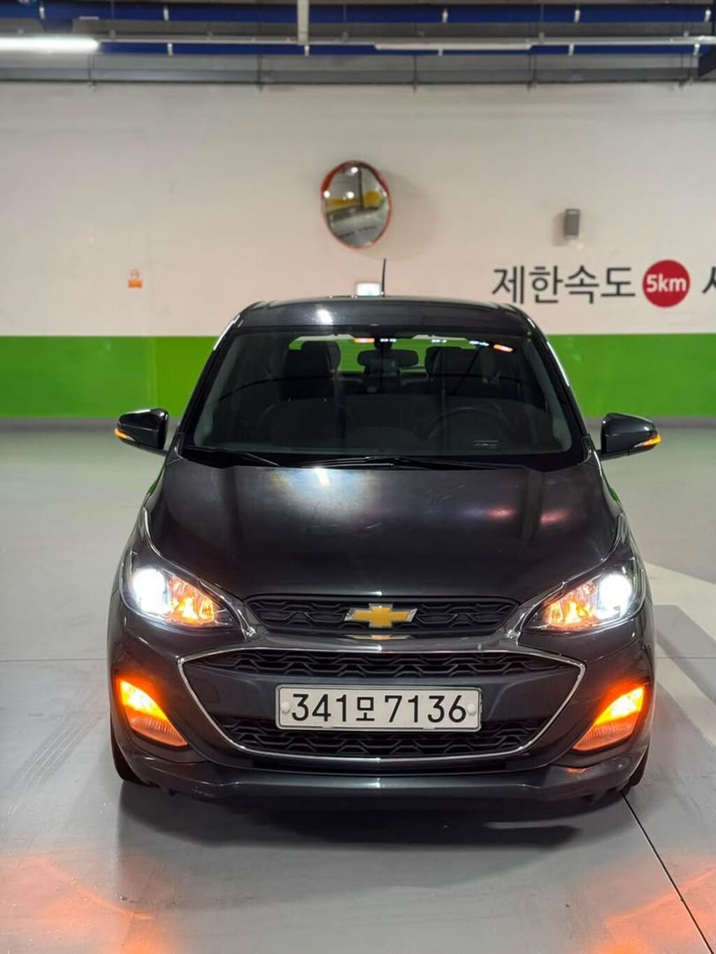 Chevrolet : 2019 г., 1 л, Автомат, Бензин, Хэтчбэк: фото 2
