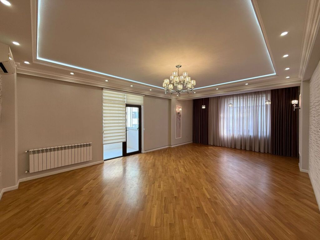 3 otaqlı, Yeni tikili, 155 kv. m