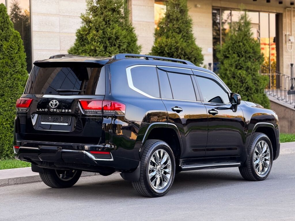 Toyota Land Cruiser: 2023 г., 3.5 л, Автомат, Бензин, Внедорожник: фото 5