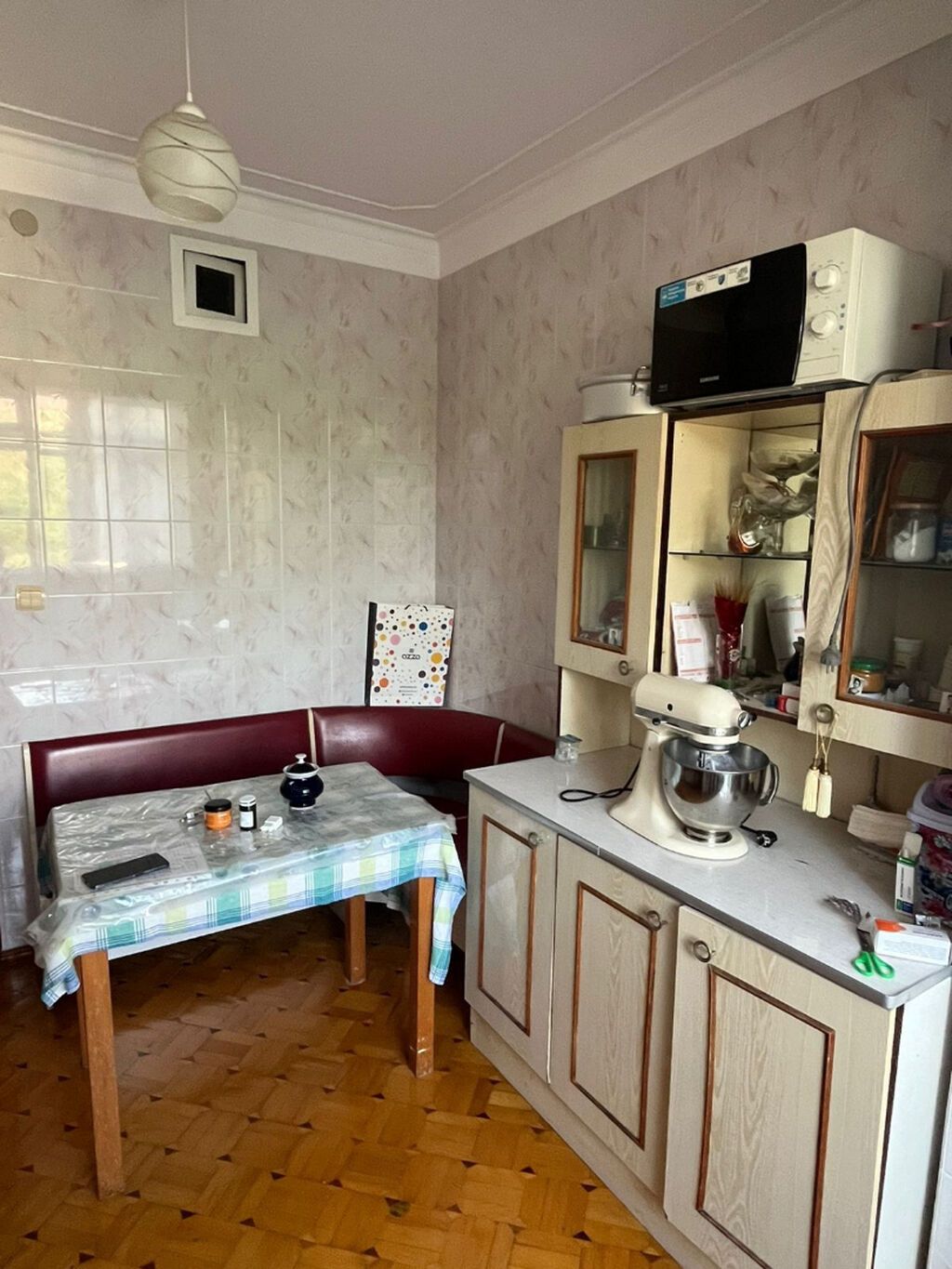 Bakı, 3 otaqlı, Köhnə tikili, 76 kv. m