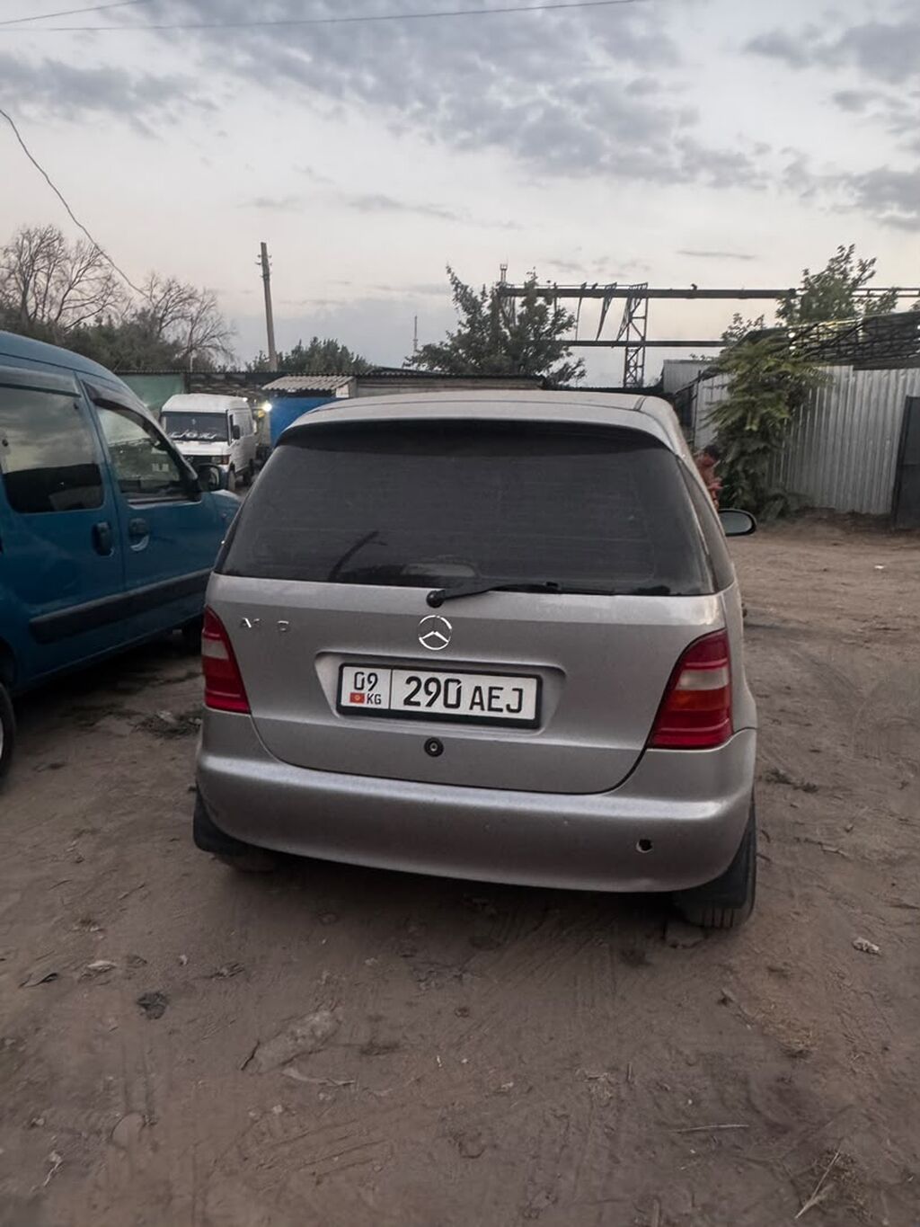 Mercedes-Benz A-Class: 2000 г., 1.6 л, Механика, Бензин, Хэтчбэк: фото 2