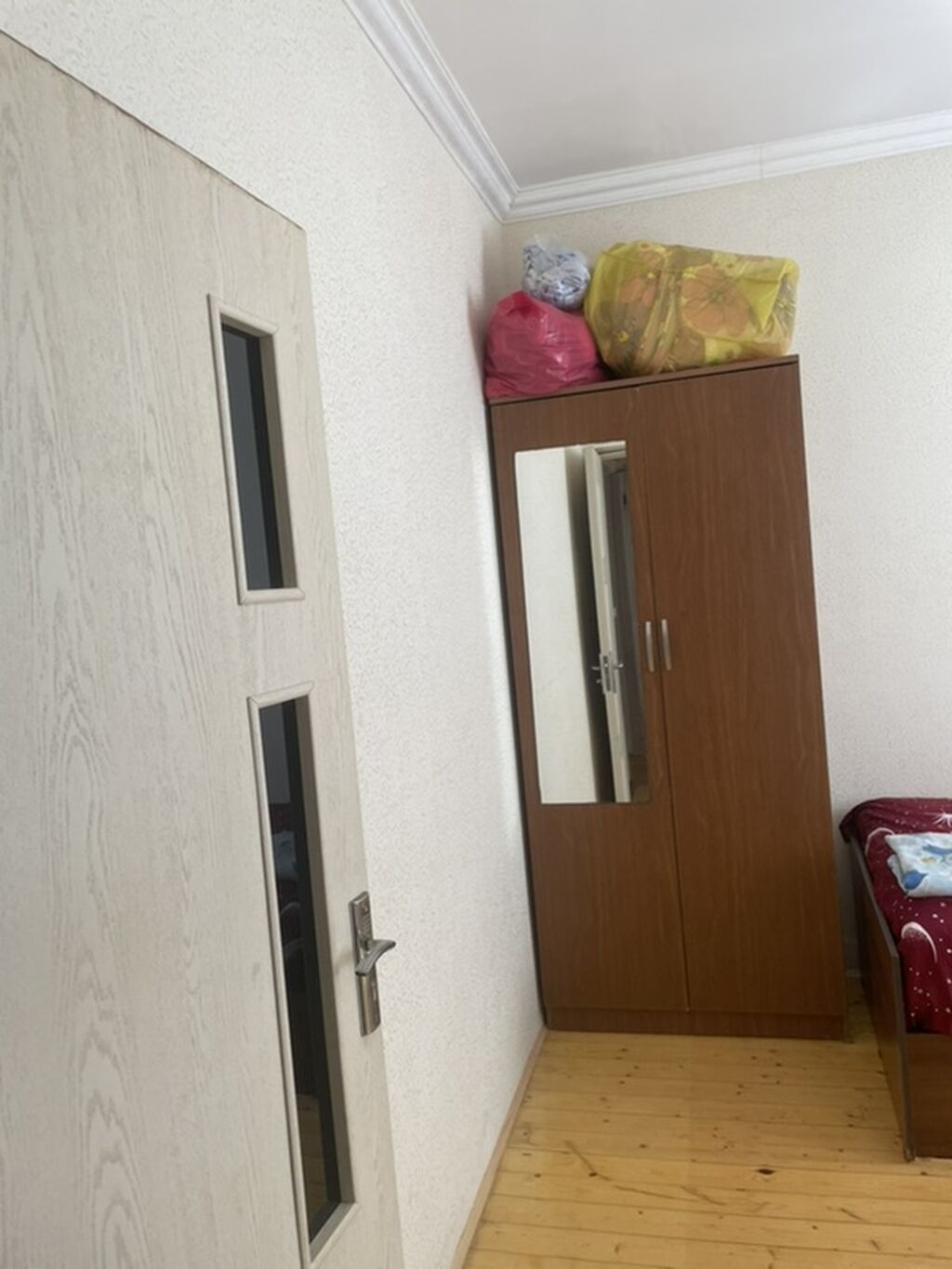 Xirdalan avropa qapilarindan 30metre mesafede 150azn yalniz xanimlara
