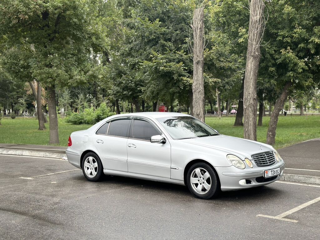 Mercedes-Benz E-Class: 2002 г., 3.2 л, Автомат, Бензин, Седан: фото 2
