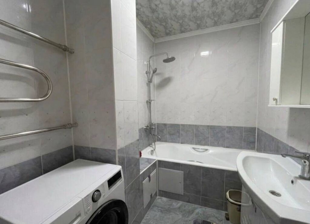 2 комнаты, 52 м², 12 мкр 106 серия, 3 этаж, Евроремонт: фото 6