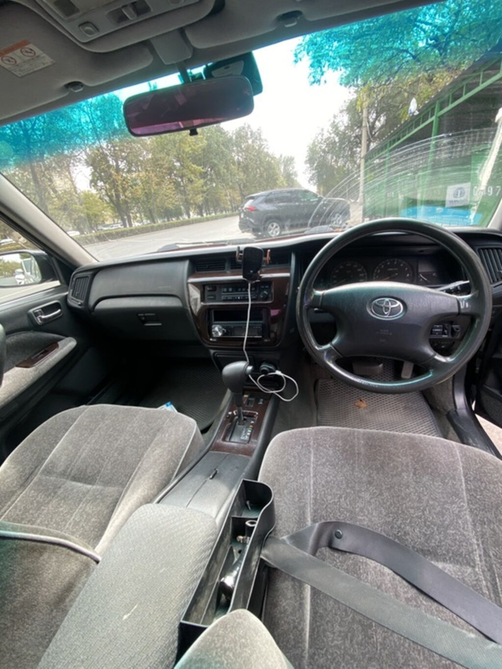 Toyota Crown: 2004 г., 2 л, Автомат, Бензин, Седан: фото 4