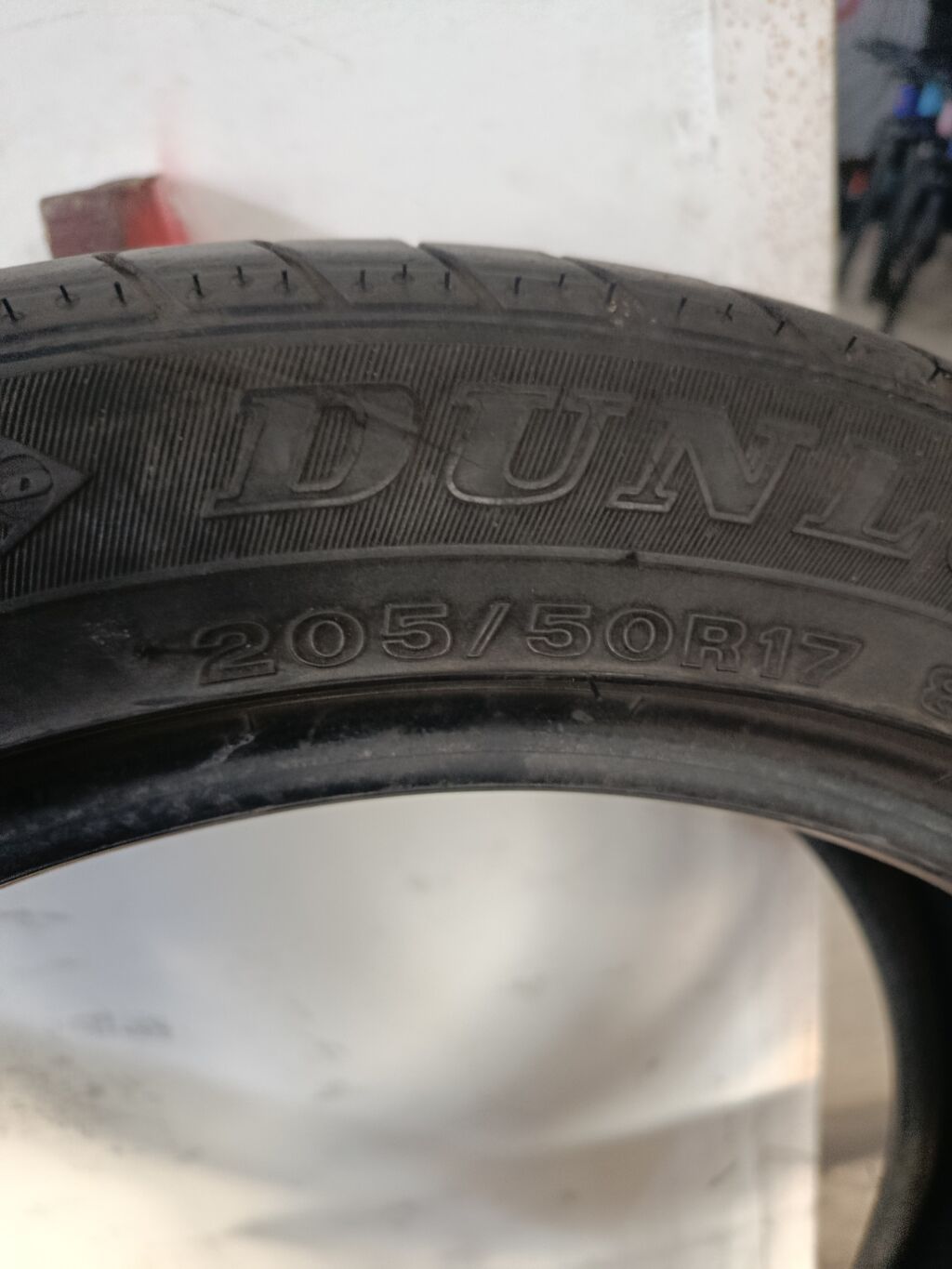 Шины 205 / 50 / R 17, Лето, Б/у, 1 шт, Легковые, Япония, Dunlop: фото 3