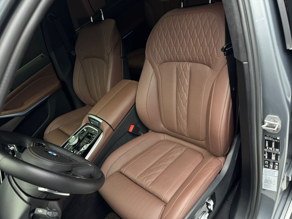 BMW X7: 2022 г., 3 л, Автомат, Бензин, Кроссовер: фото 7
