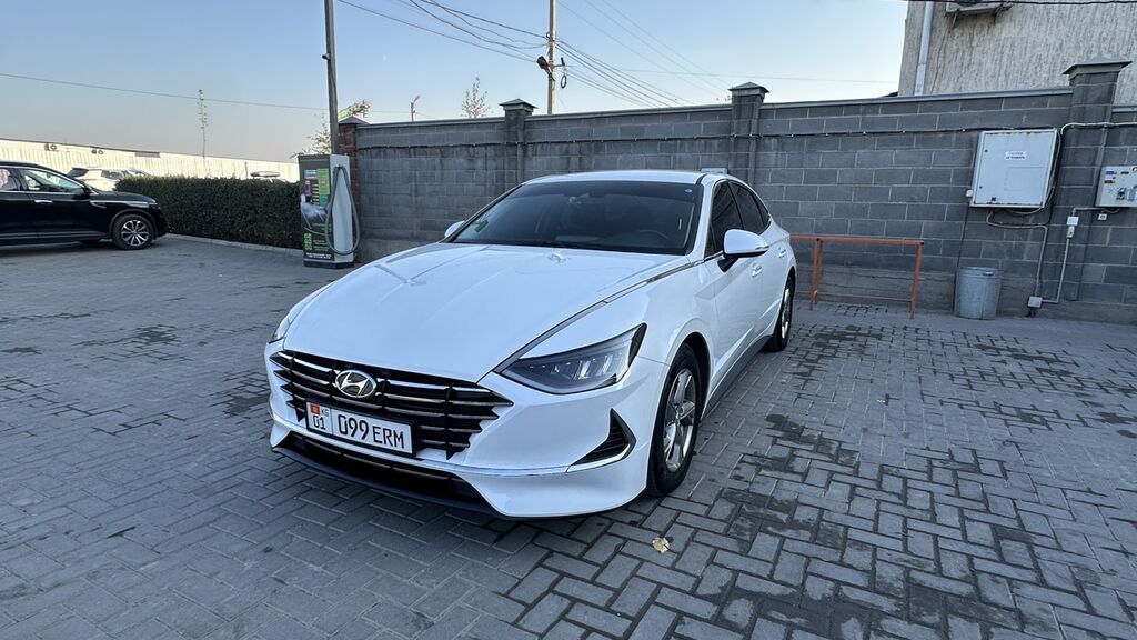 Hyundai Sonata: 2019 г., 2 л, Бензин, Седан: фото 2