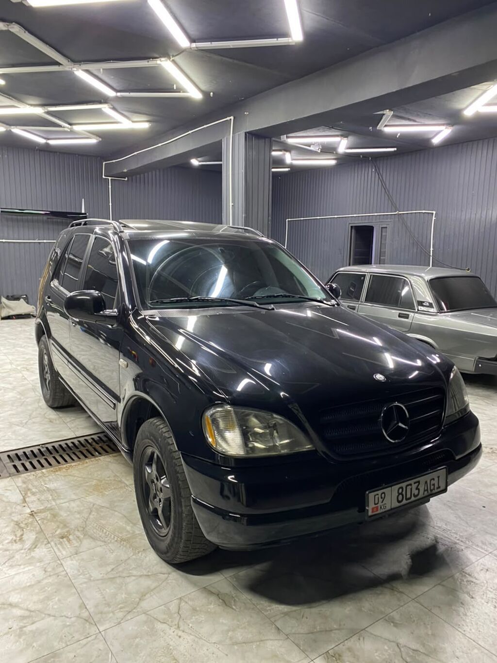 Mercedes-Benz ML-Class: 1999 г., 3.2 л, Автомат, Бензин, Кроссовер: фото 4