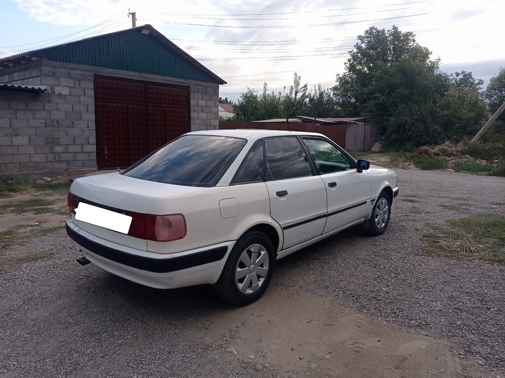 Audi 80: 1992 г., 2 л, Механика: фото 5
