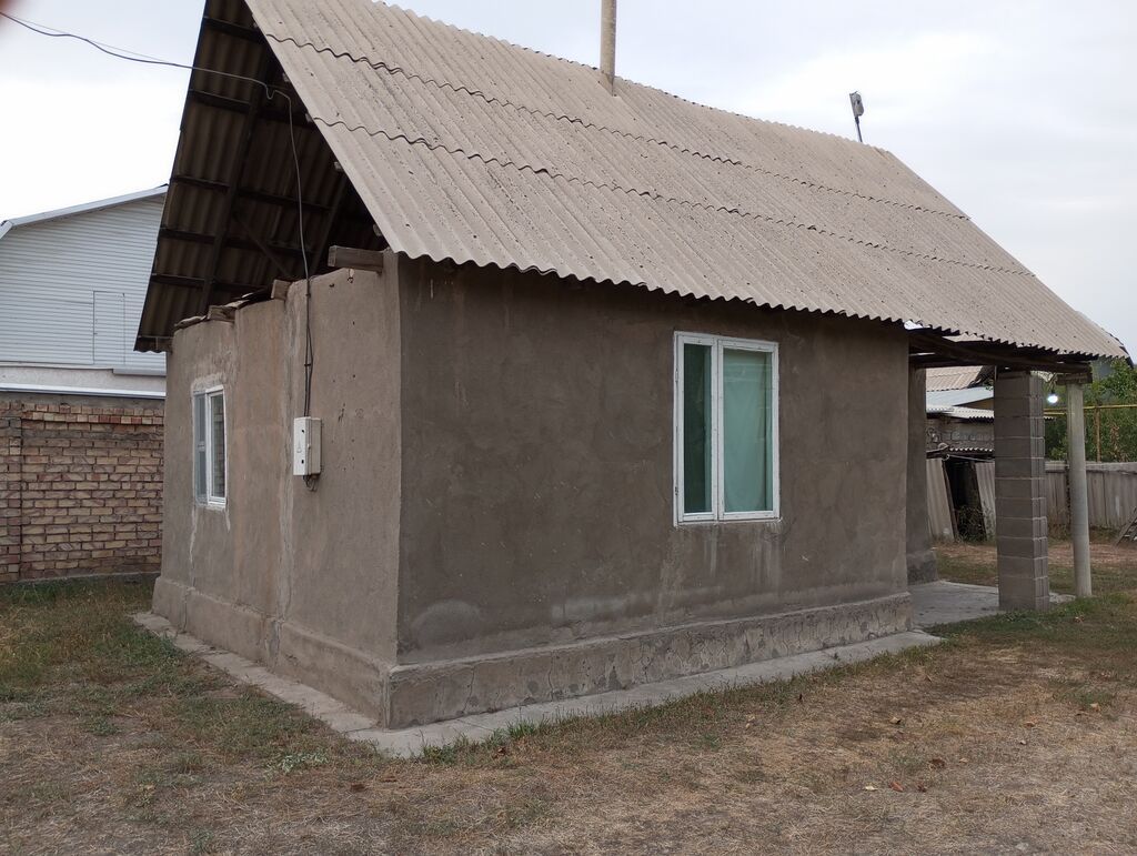 3 комнаты, 100 м², 50 соток, Ак-Орго ж/м, Холодная вода, Электричество, Канализация: фото 1