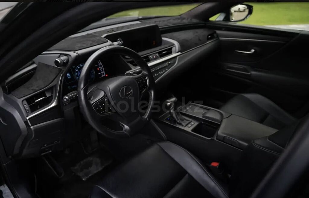 Lexus ES: 2019 г., Автомат, Гибрид, Седан: фото 3