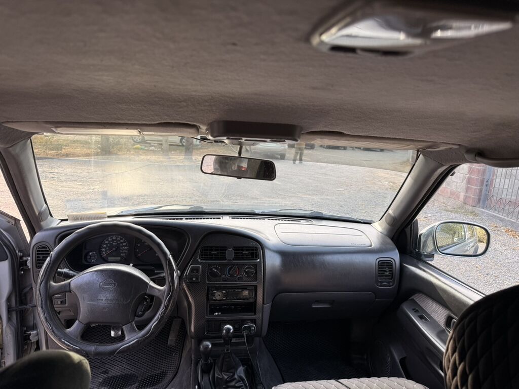 Nissan Terrano: 1998 г., 3.3 л, Механика, Газ, Внедорожник: фото 5
