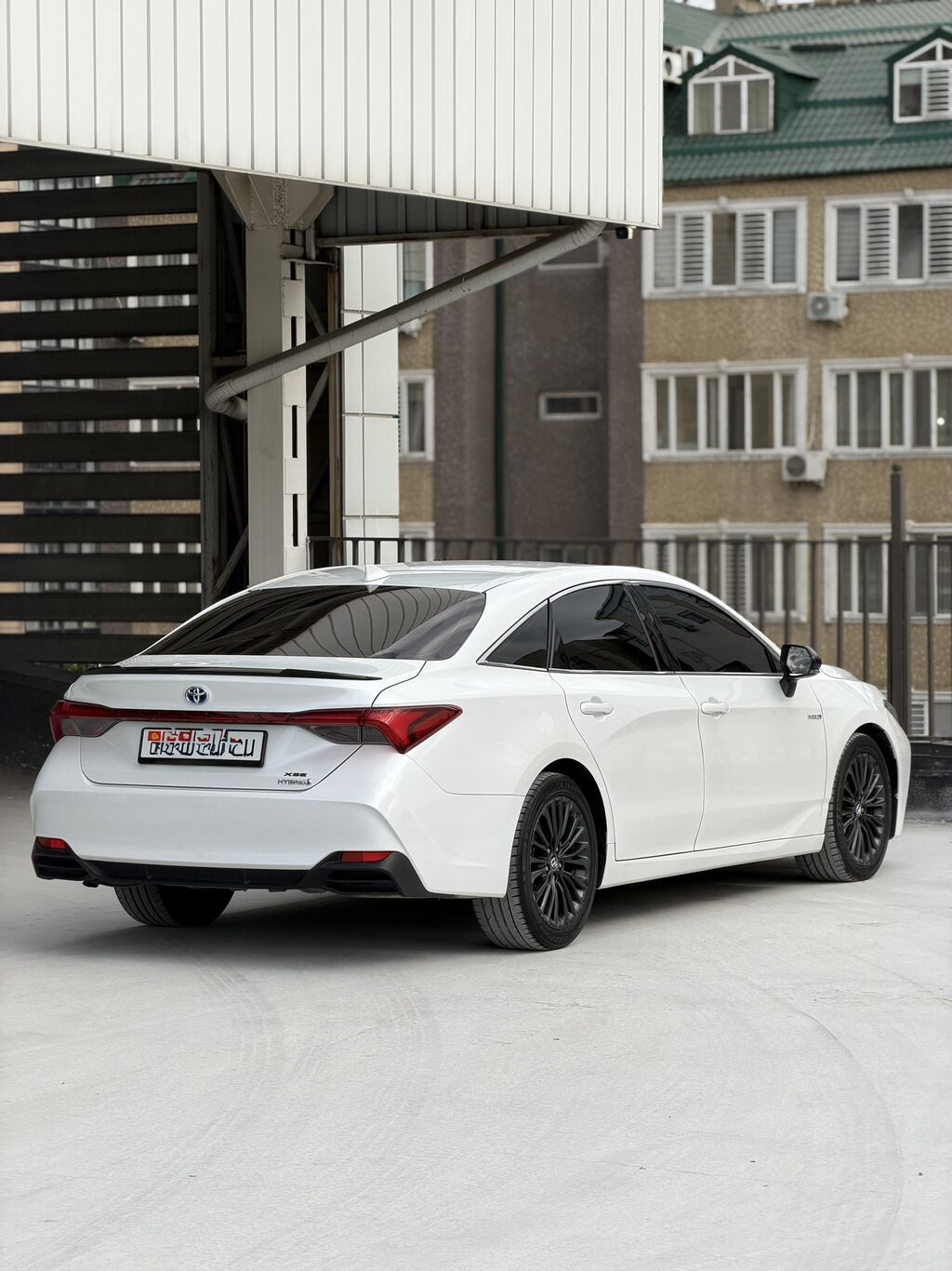 Toyota Avalon: 2018 г., 2.5 л, Автомат, Гибрид, Седан: фото 4