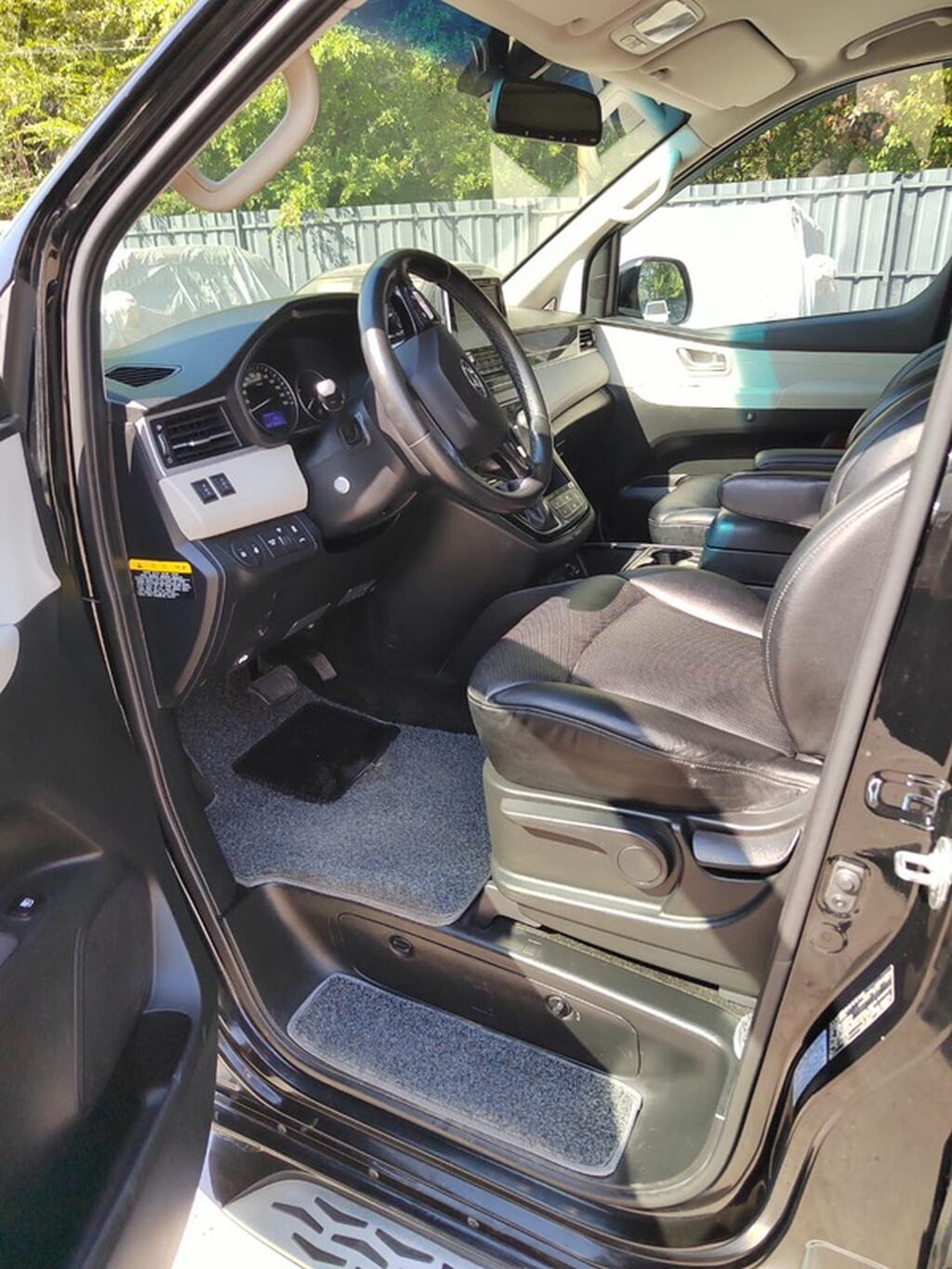 Hyundai Grand Starex: 2019 г., Автомат, Минивэн: фото 5