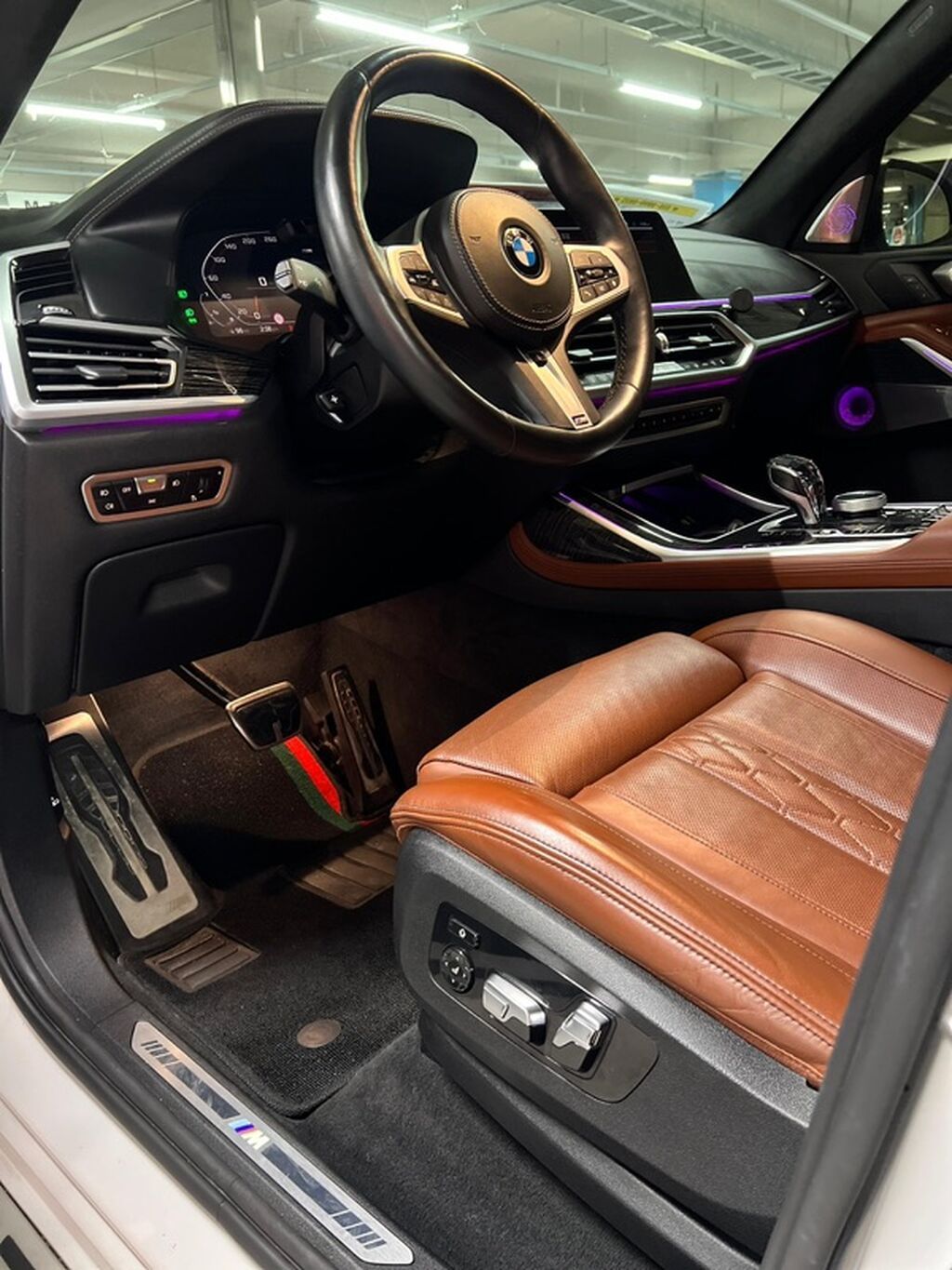 BMW X7: 2021 г., 3 л, Автомат, Бензин, Внедорожник: фото 8