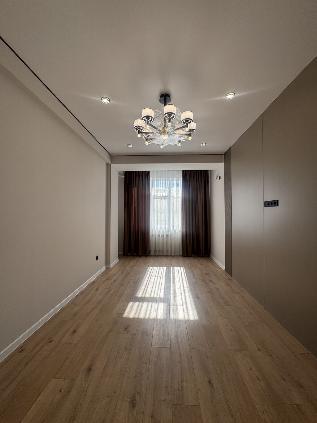 1 комната, 42 м², Сары-Челек ж/м Элитка, 6 этаж, Евроремонт: фото 1