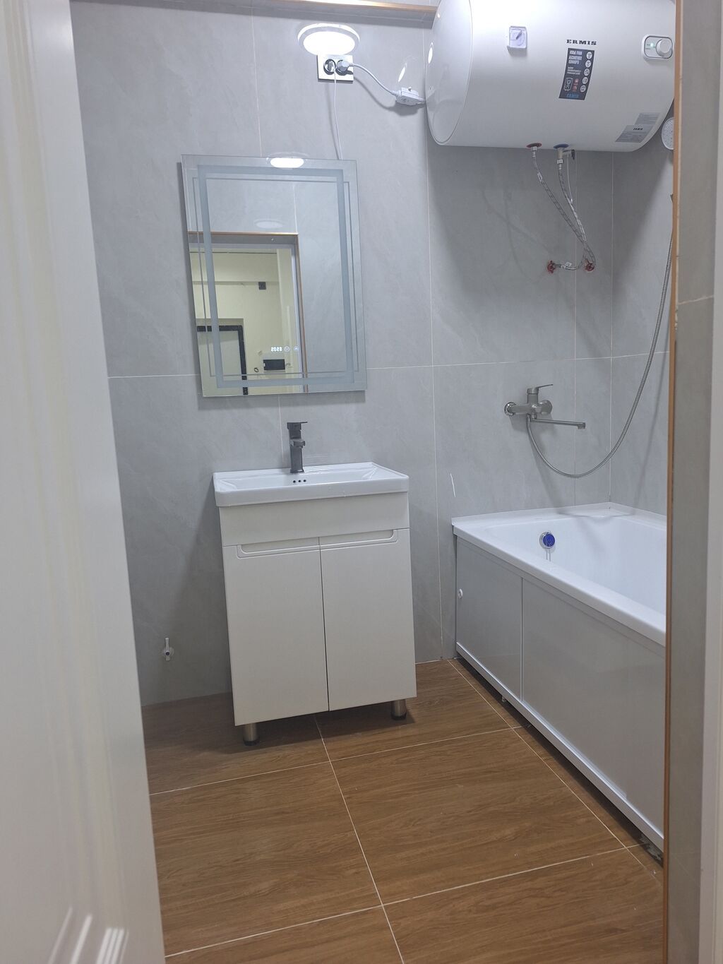 2 комнаты, 54 м², ул. Курманжан Датка-Мамырова, Элитка, 3 этаж, Свежий ремонт: фото 5