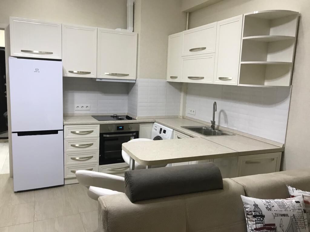 Сдаю элитную квартиру-студию, район Вефа-центра, Тыныстанова, дом 38 /: фото 3