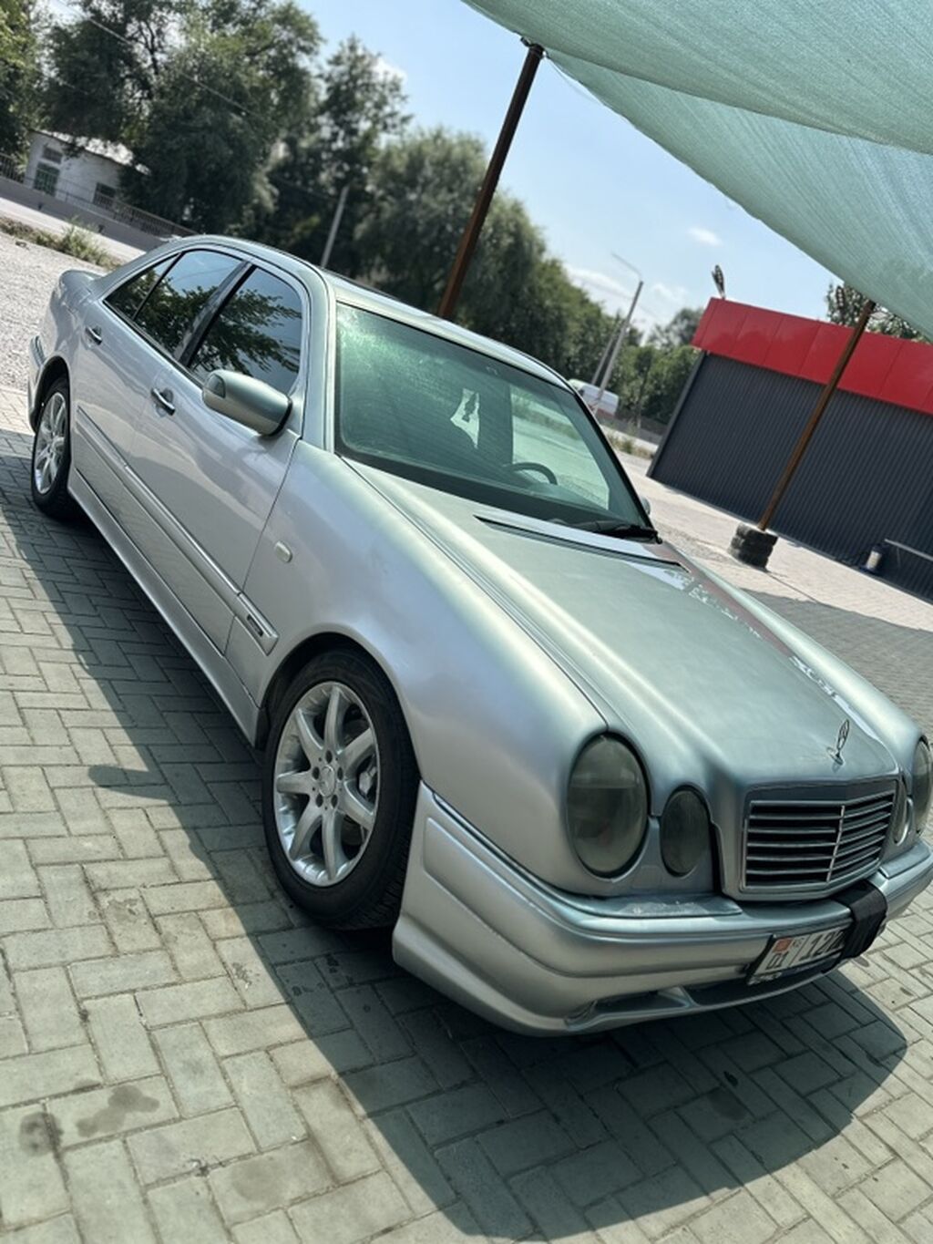 Mercedes-Benz E-Class: 1998 г., 4.3 л, Автомат, Бензин, Седан: фото 7