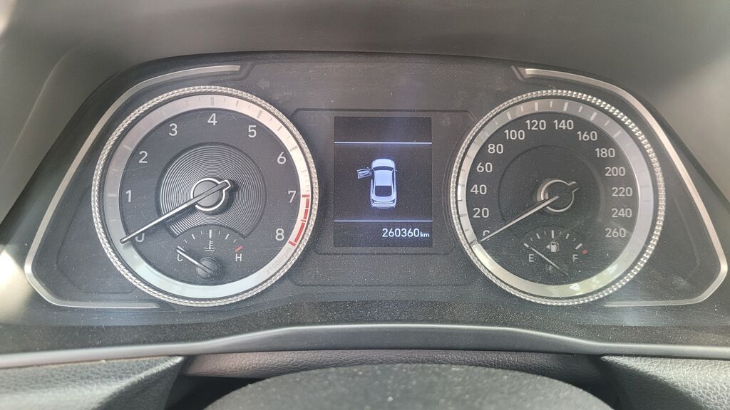 Hyundai Sonata: 2019 г., 2 л, Автомат, Лифтбек: фото 2