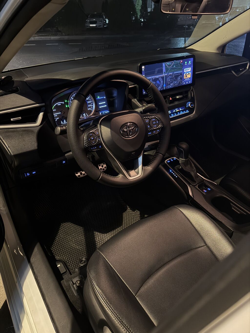 Toyota Corolla: 2021 г., 1.8 л, Автомат, Гибрид: фото 5