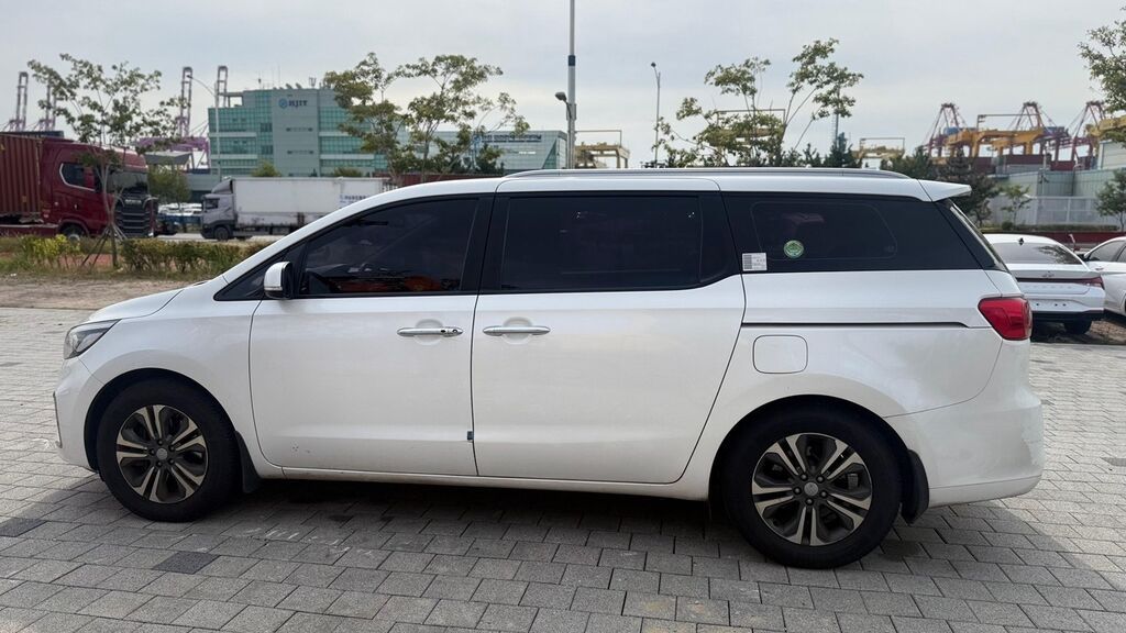 Kia Carnival: 2020 г., 2.2 л, Автомат, Дизель, Минивэн: фото 5