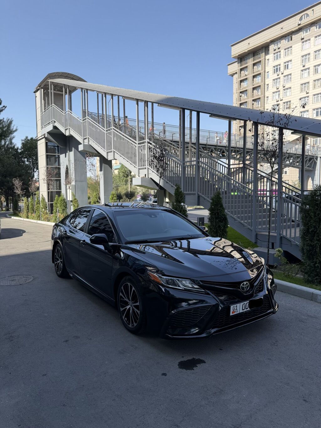 Toyota Camry: 2019 г., 2.5 л, Бензин, Седан: фото 2