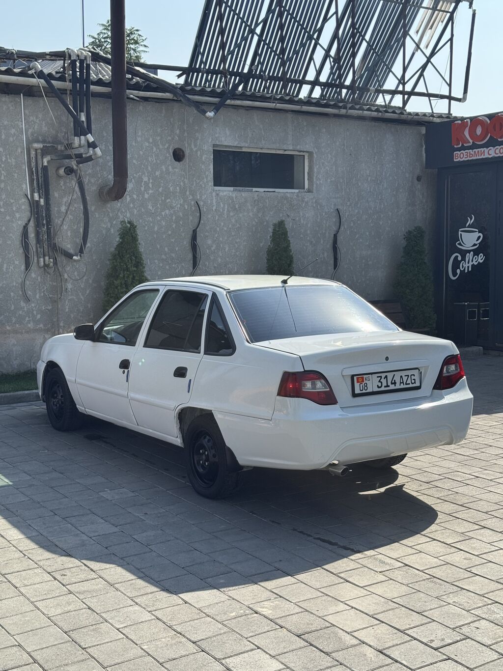 Daewoo Nexia: 2012 г., 1.6 л, Механика, Бензин, Седан: фото 3