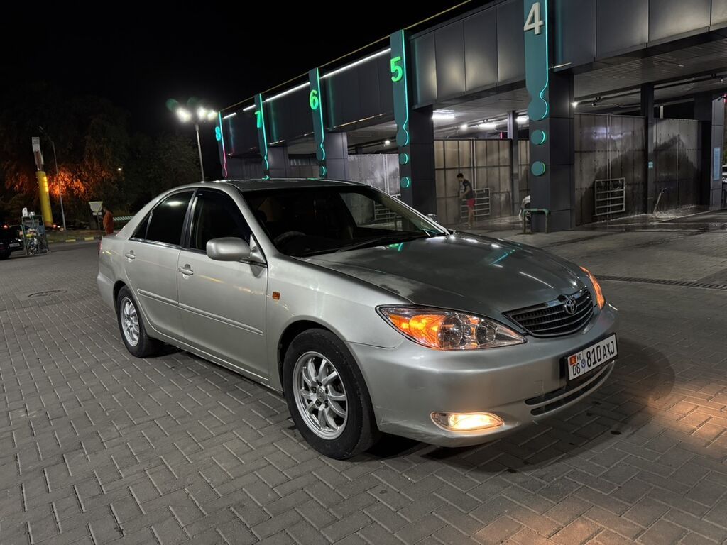Toyota Camry: 2002 г., 2.4 л, Автомат, Бензин, Седан — фото 2