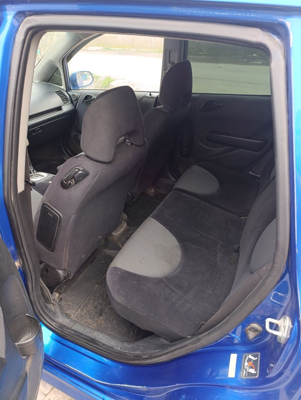 Honda Fit: 2006 г., 1.5 л, Автомат, Бензин, Хэтчбэк: фото 3