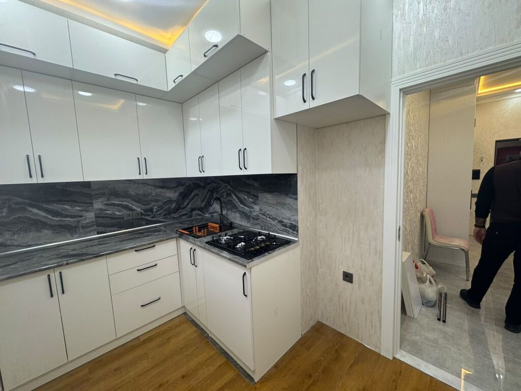 2 otaqlı, Yeni tikili, 72 kv. m