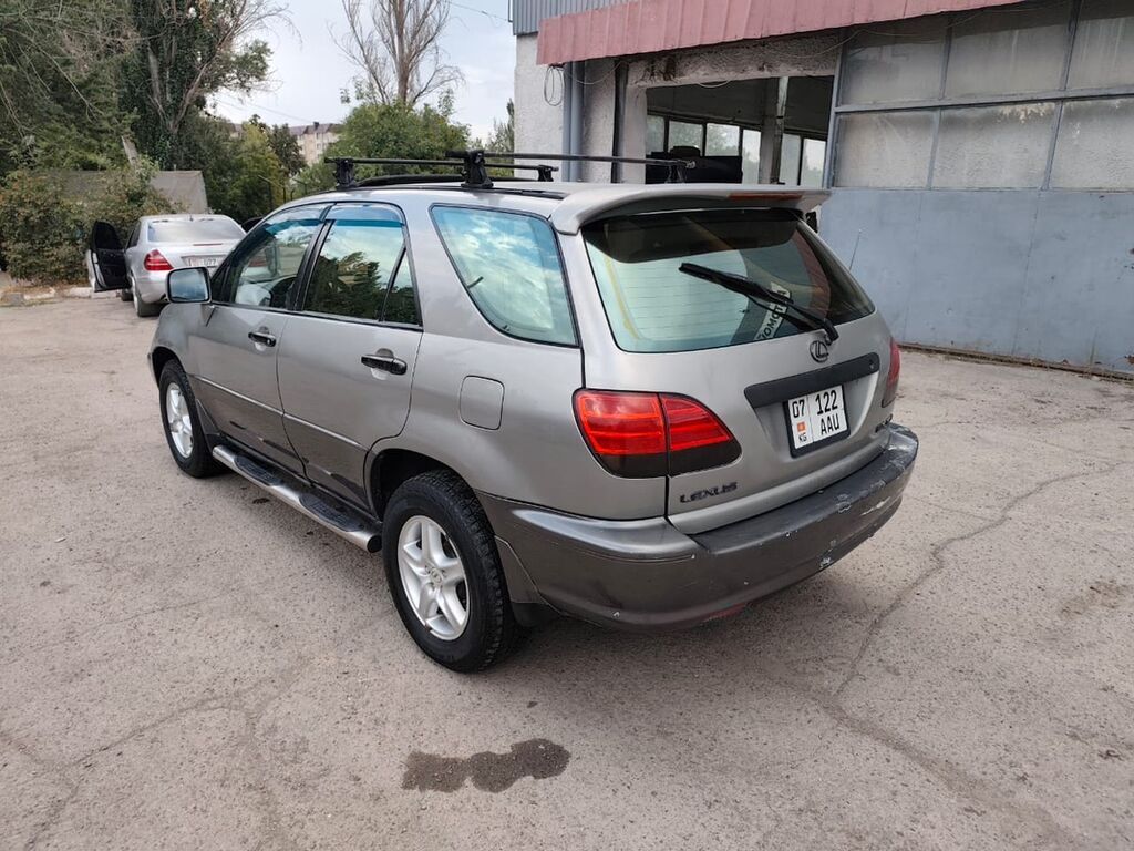 Lexus RX: 1999 г., Кроссовер: фото 3