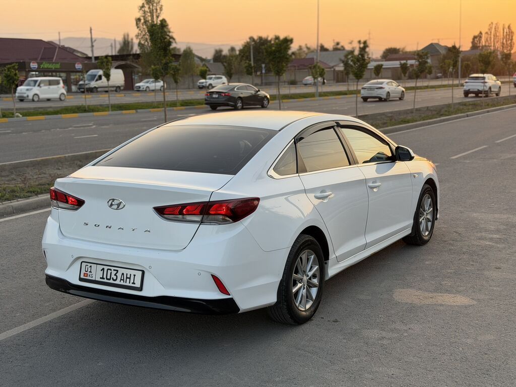 Hyundai Sonata: 2021 г., 2 л, Автомат, Газ, Седан: фото 4