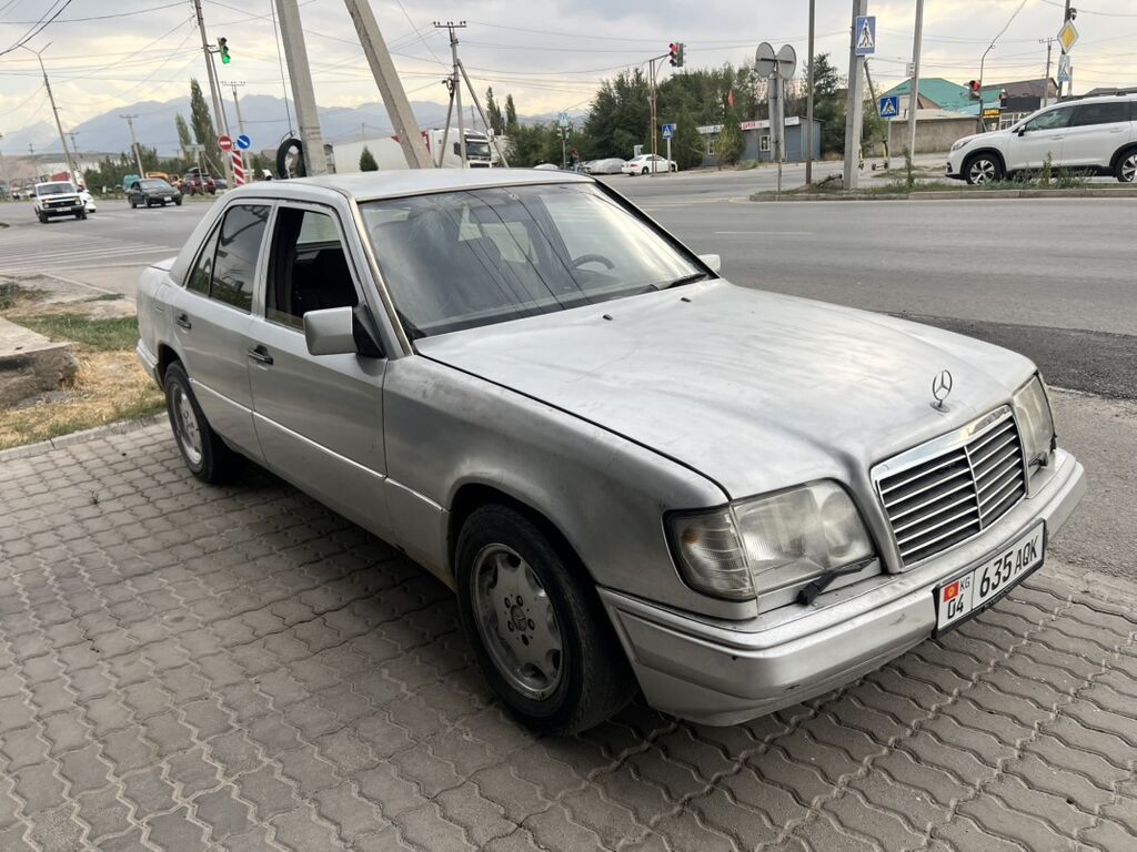 Mercedes-Benz W124: 1994 г., 2.2 л, Автомат, Бензин, Седан: фото 2