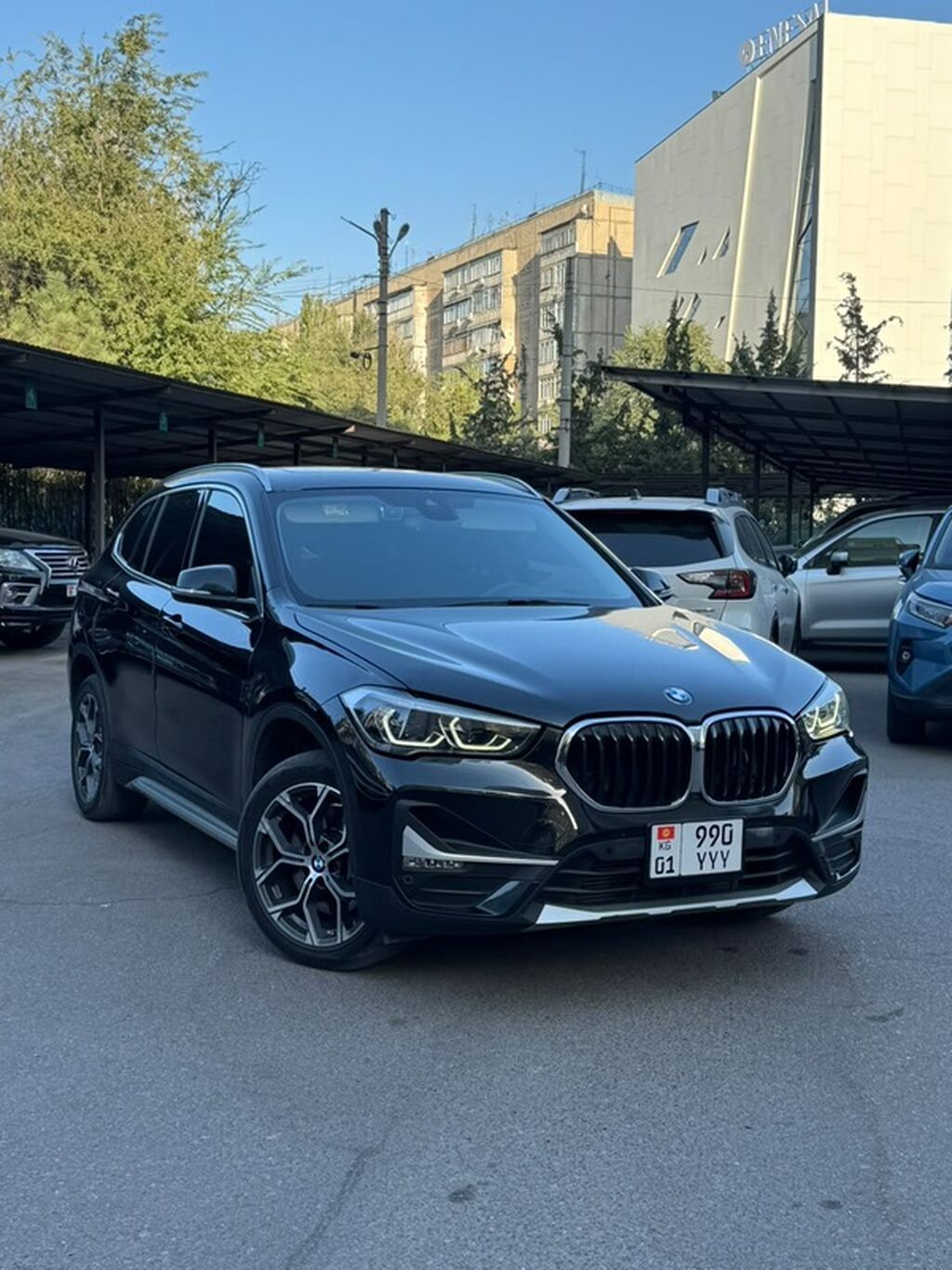 BMW X1: 2021 г., 2 л, Автомат, Бензин, Кроссовер: фото 1