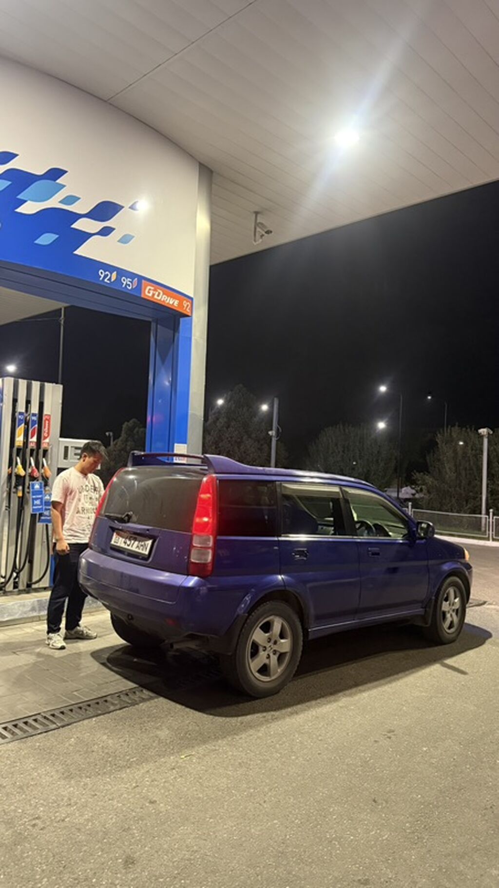 Honda HR-V: 2000 г., 1.6 л, Вариатор