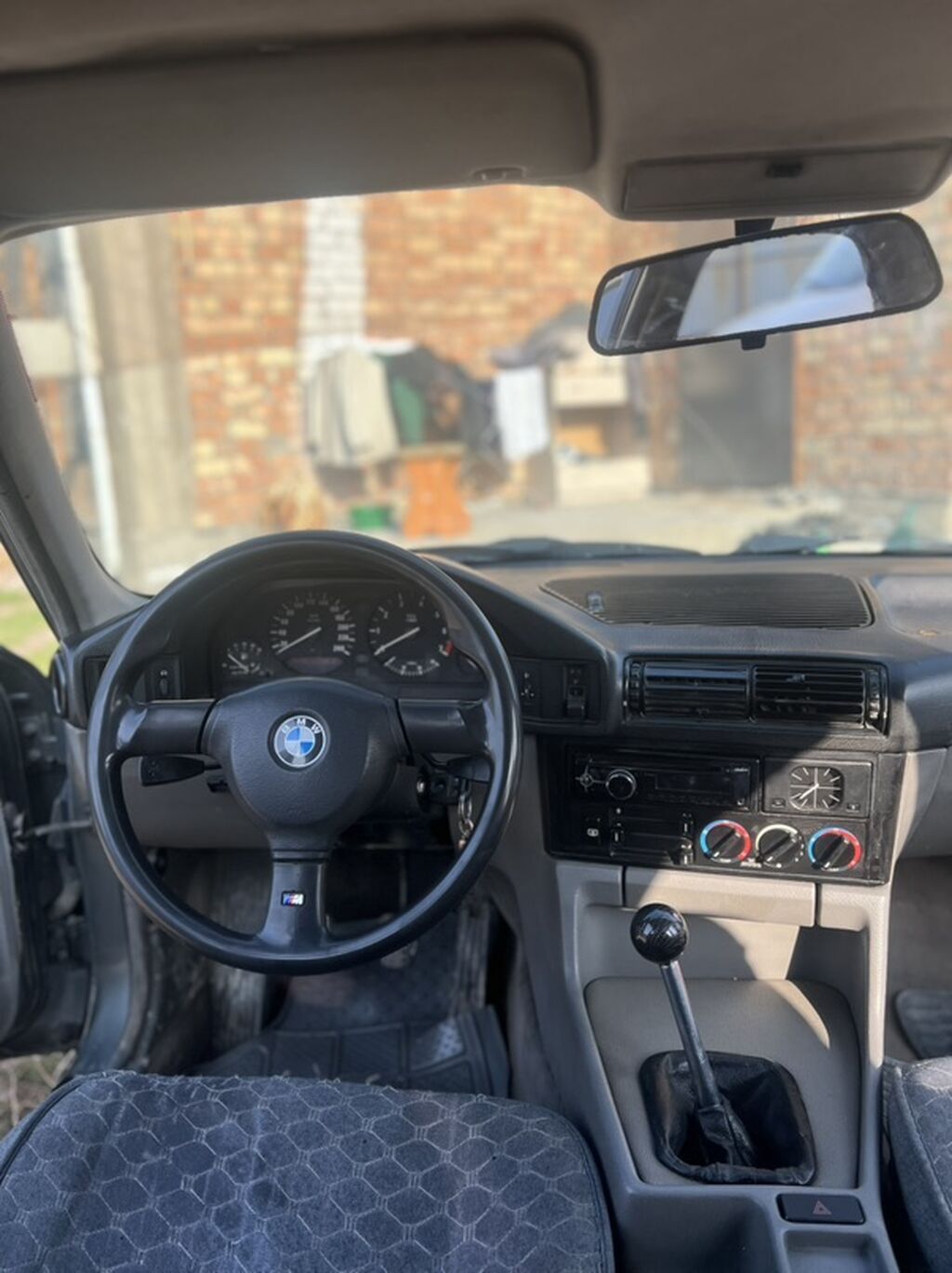 BMW 5 series: 1989 г., 3 л, Механика, Бензин, Седан — фото 6
