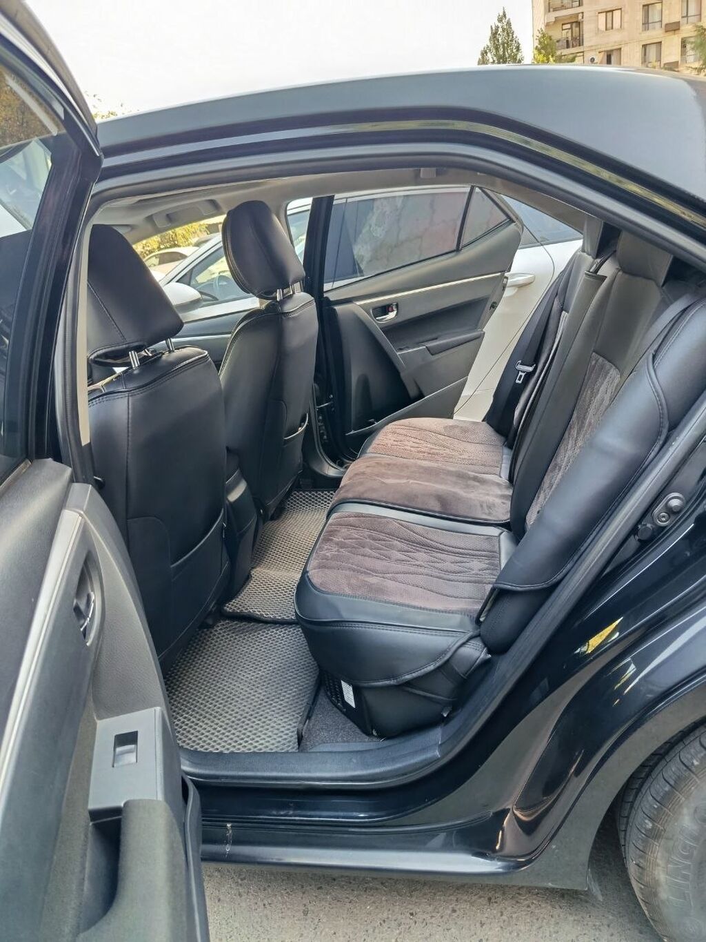 Toyota Levin: 2019 г., 1.8 л, Автомат, Гибрид, Седан: фото 4