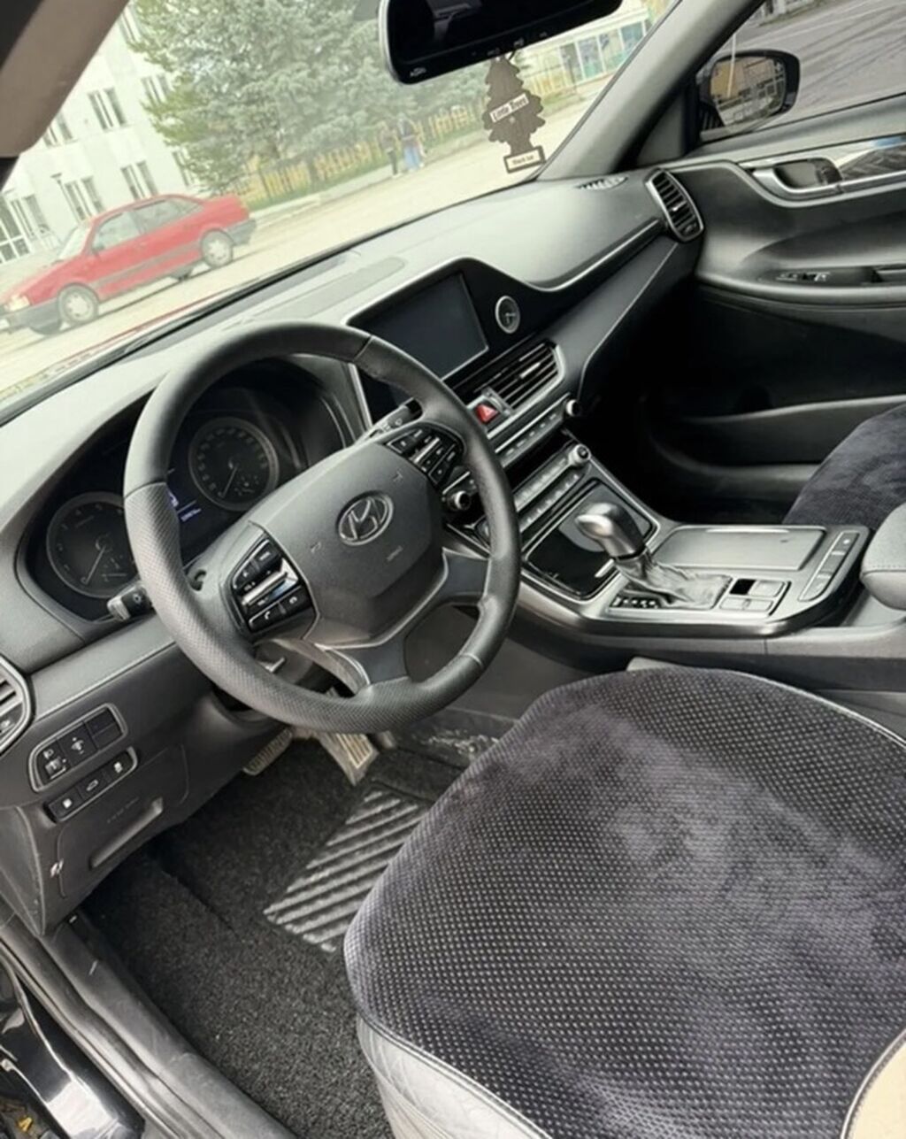 Hyundai Grandeur: 2017 г., 3 л, Автомат, Газ, Седан — фото 5