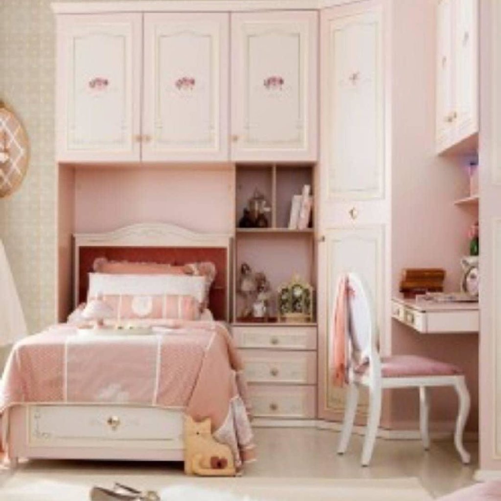 классическая детская мебель для девочки