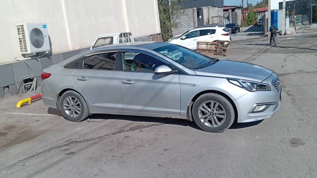 Hyundai Sonata 2016 г., 2.0 л, автомат, газ, седан: фото 3