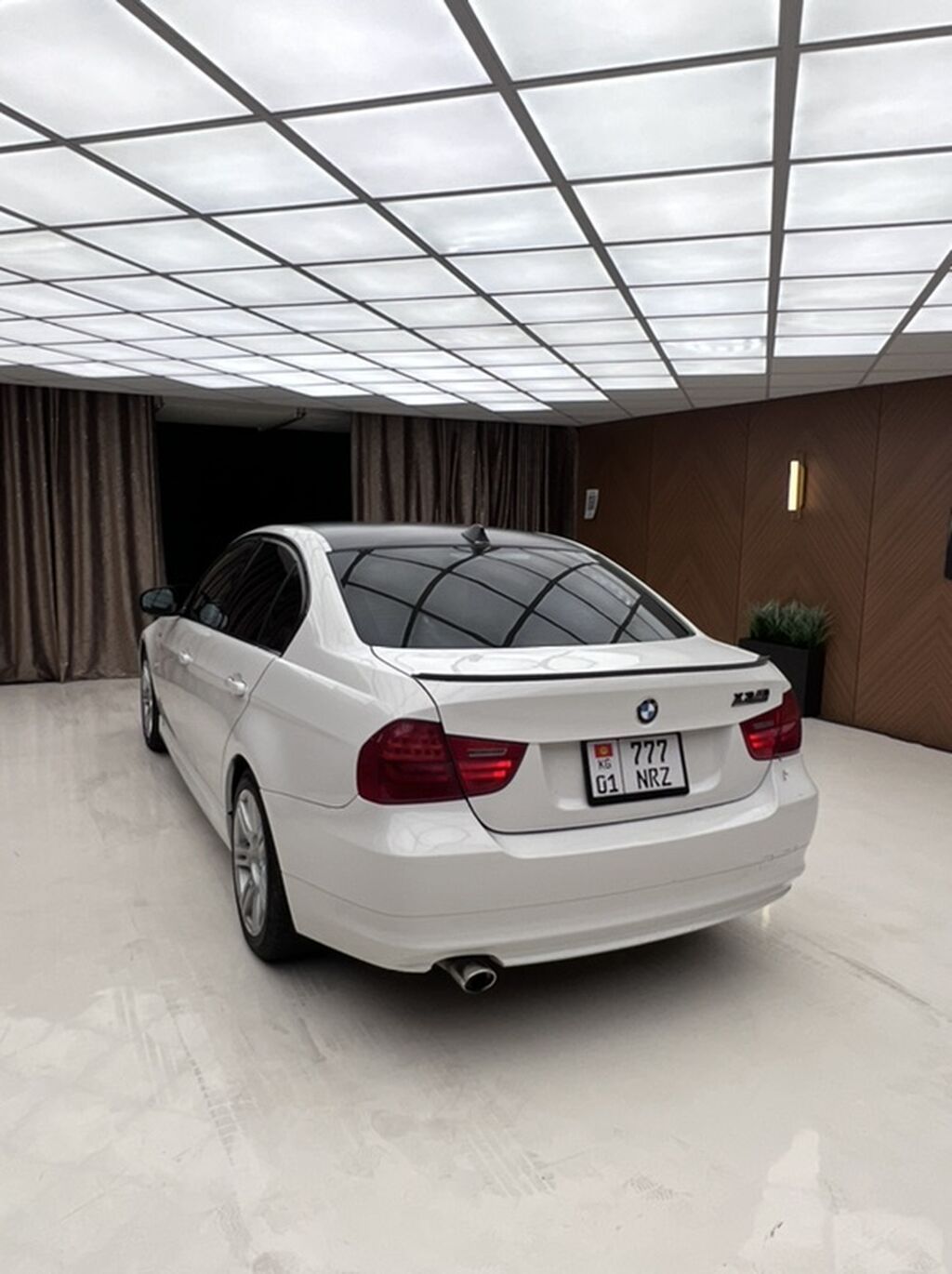 BMW 3 series: 2010 г., 2.5 л, Автомат, Бензин, Седан: фото 3