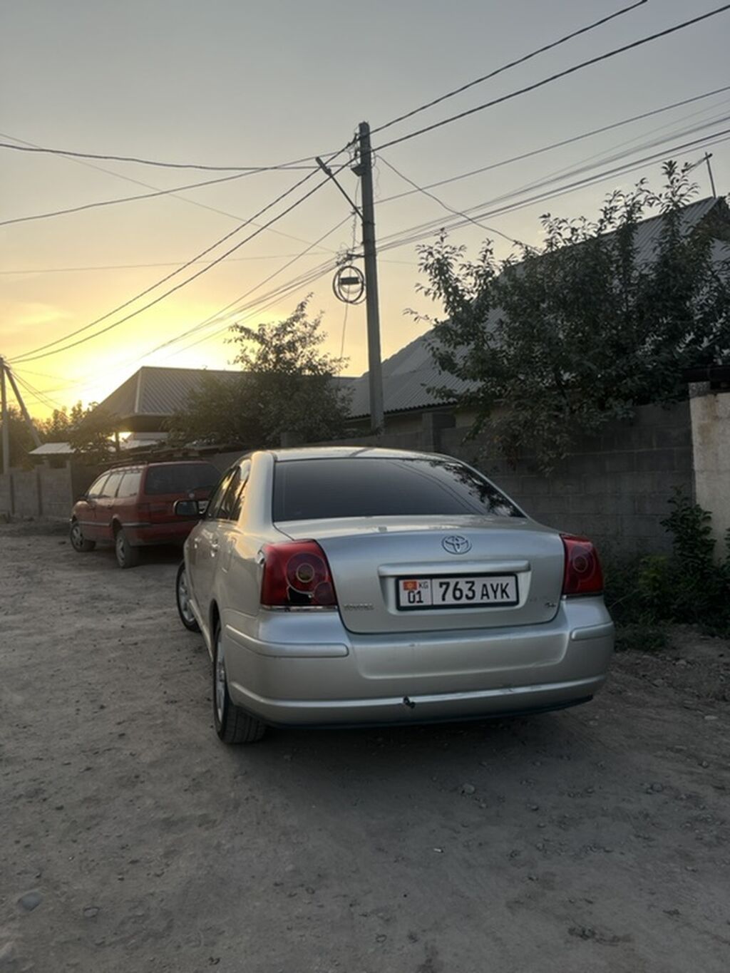 Toyota Avensis: 2005 г., 1.8 л, Автомат, Бензин, Седан: фото 3